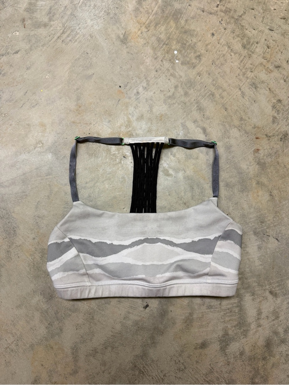 lululemon athletica Gray & White Patterned Sports Bra with Black Strappy Back